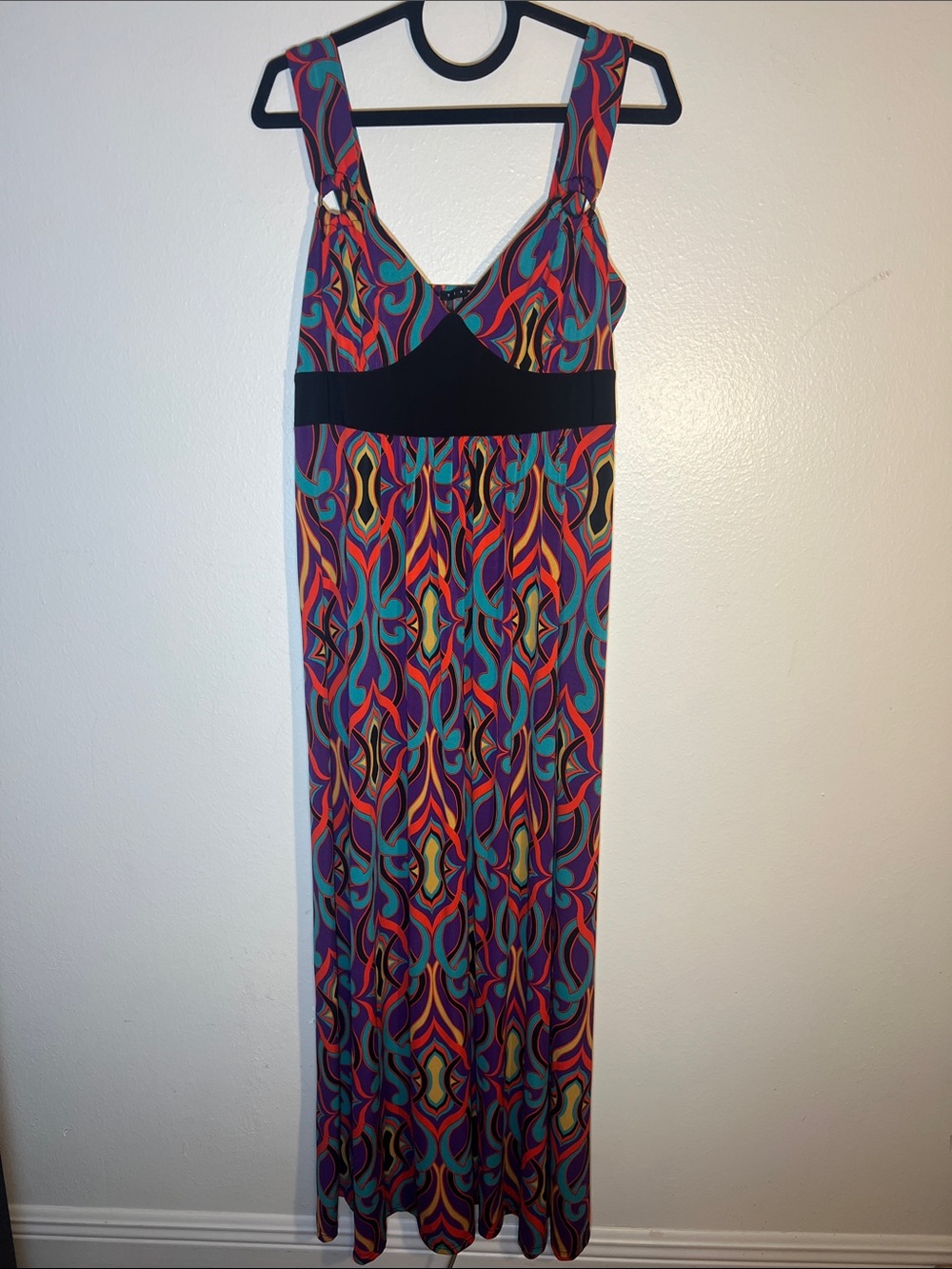 Tiana B. Sleeveless Colorful Abstract Print Stretch Jersey Maxi Dress Groovy XL